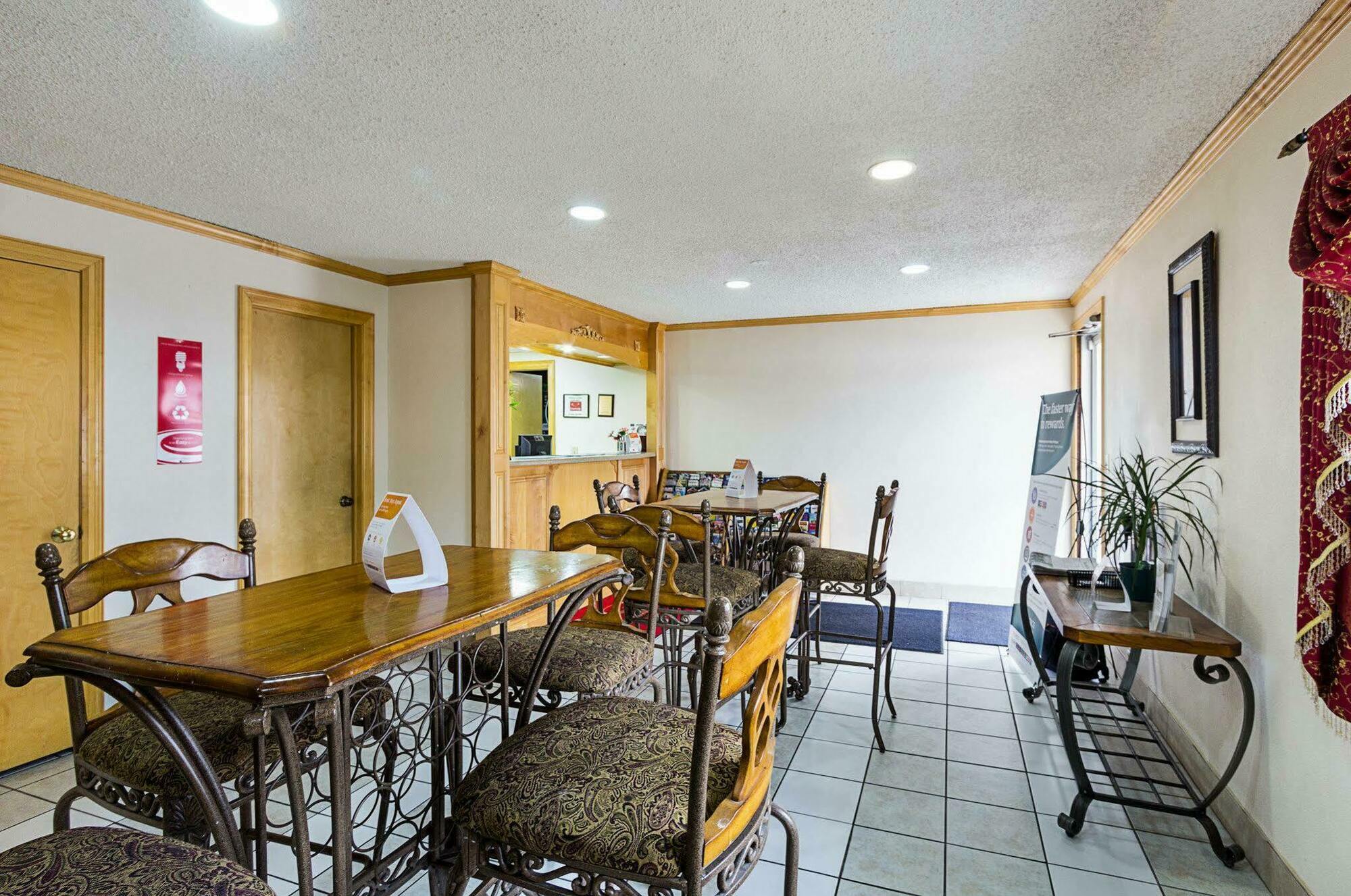 Rodeway Inn West Dodge Omaha Kültér fotó