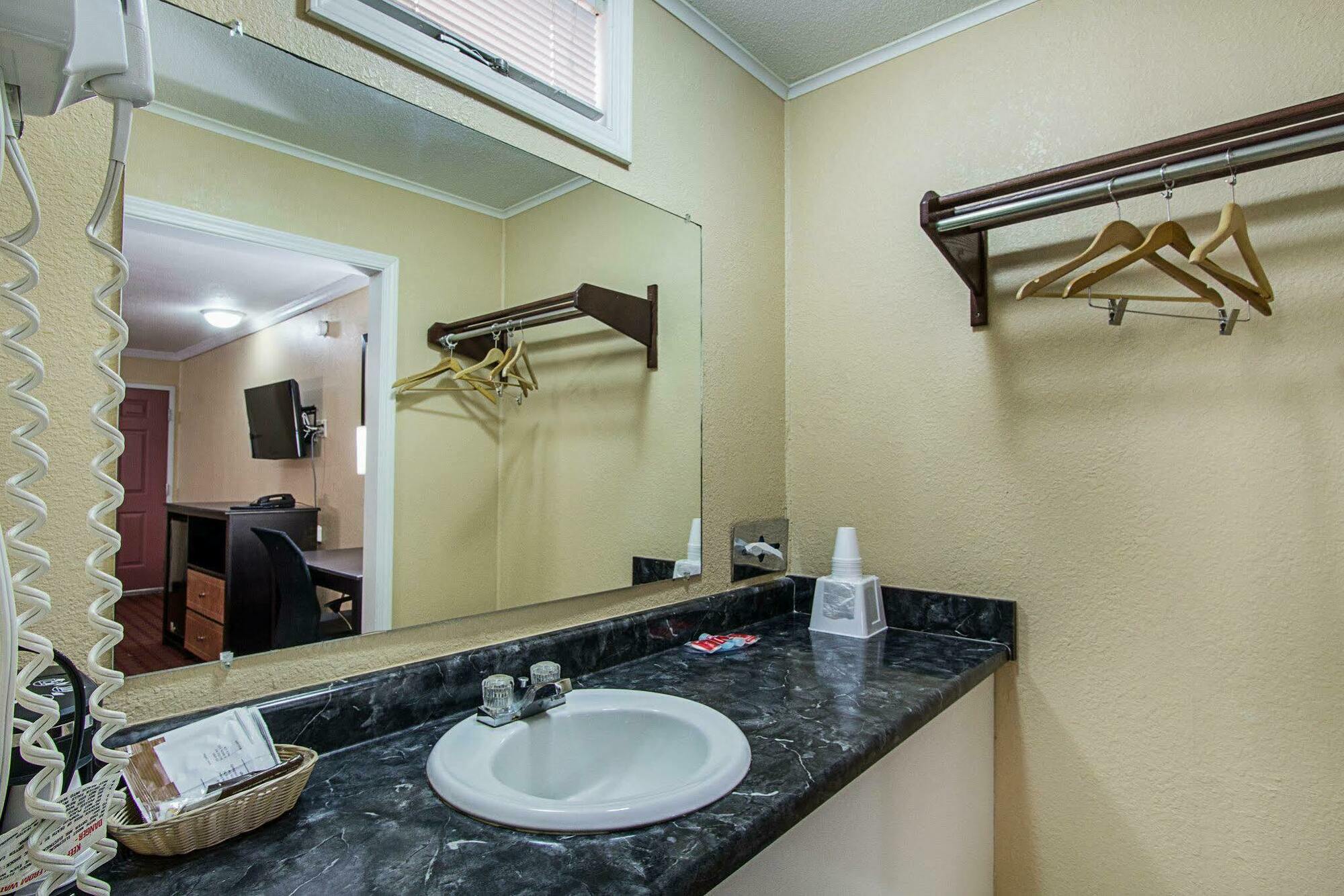 Rodeway Inn West Dodge Omaha Kültér fotó